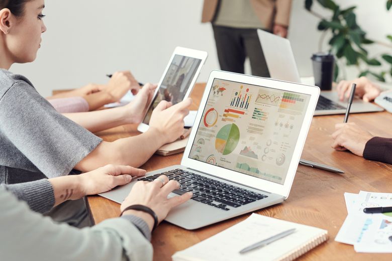Technical Credibility vs Price in Industrial SEO